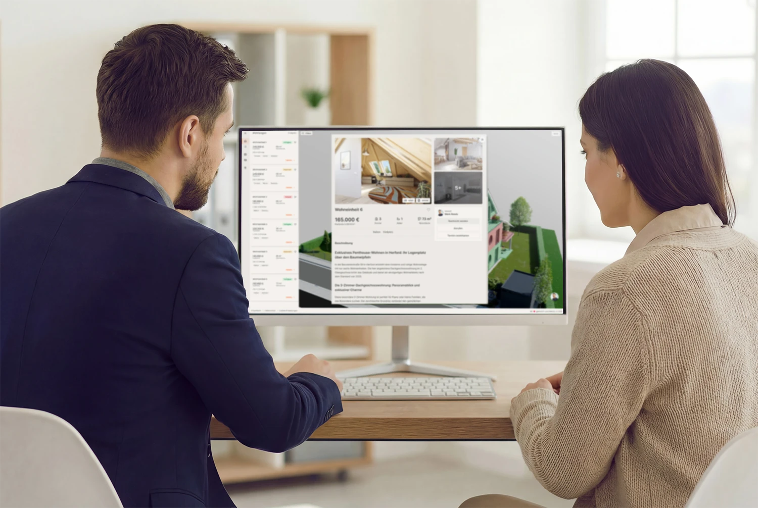 Beratungsgespräch am Bildschirm mit geöffnetem Flatfinder